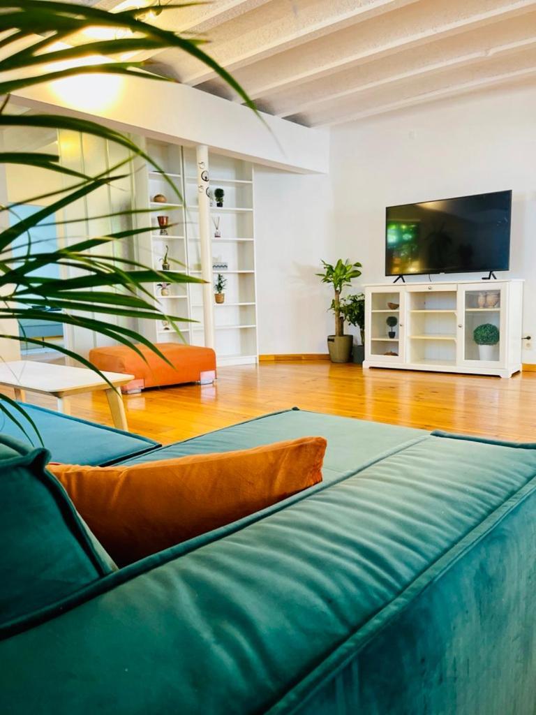 Down Town Oasis-Spacious Loft With Private Parking Bruxelles Extérieur photo